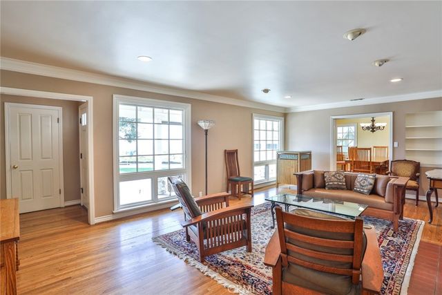 579 E Sierra Madre, Azusa, CA 91702