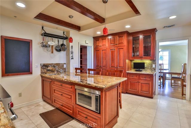 579 E Sierra Madre, Azusa, CA 91702