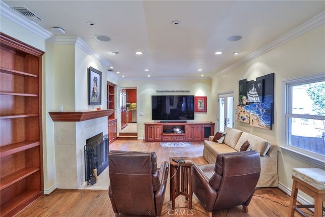 579 E Sierra Madre, Azusa, CA 91702