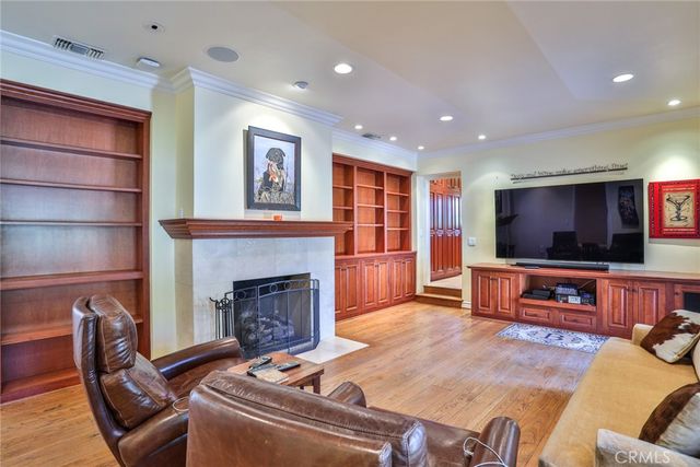 579 E Sierra Madre, Azusa, CA 91702