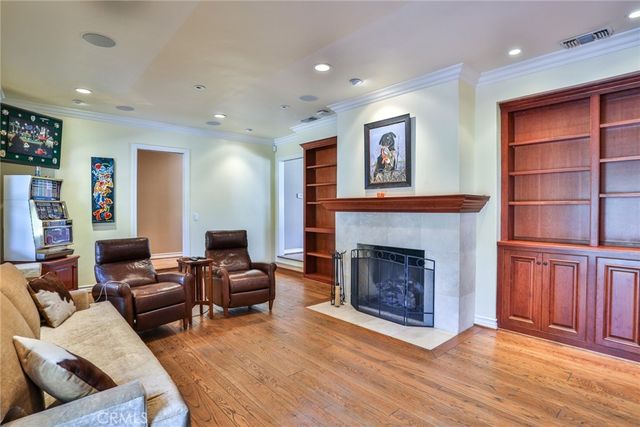 579 E Sierra Madre, Azusa, CA 91702