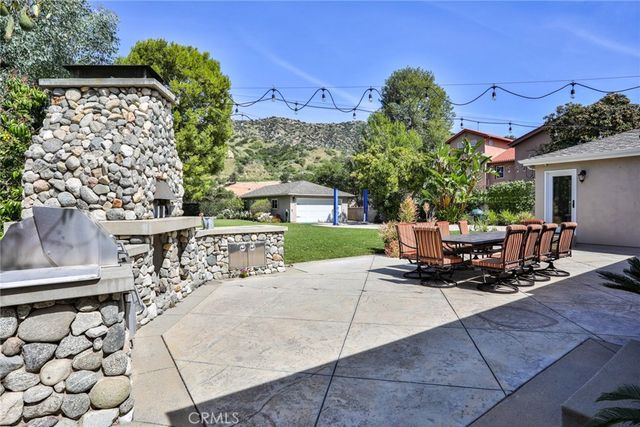 579 E Sierra Madre, Azusa, CA 91702