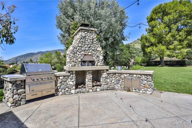 579 E Sierra Madre, Azusa, CA 91702