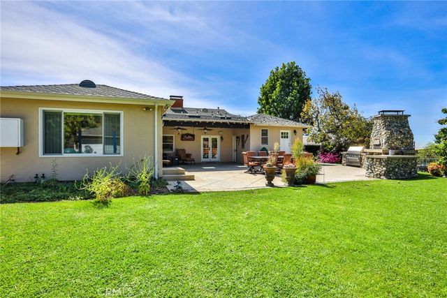 579 E Sierra Madre, Azusa, CA 91702