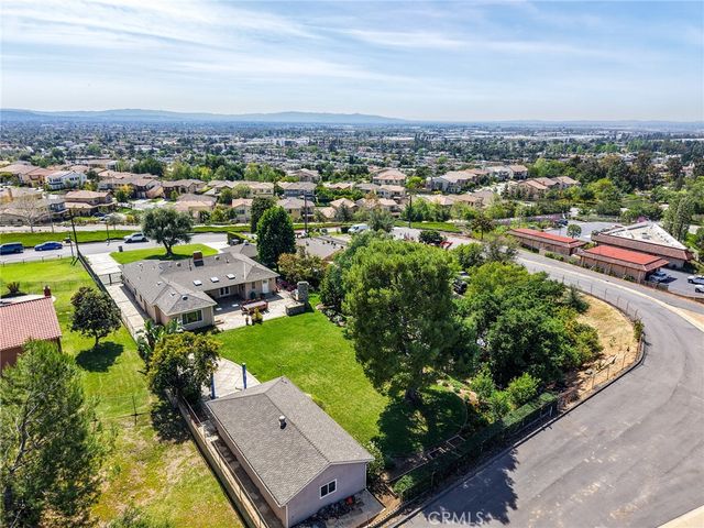 579 E Sierra Madre, Azusa, CA 91702
