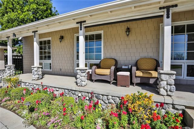 579 E Sierra Madre, Azusa, CA 91702