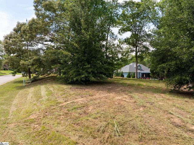 211 Lord Byron Drive, Travelers Rest, SC 29690