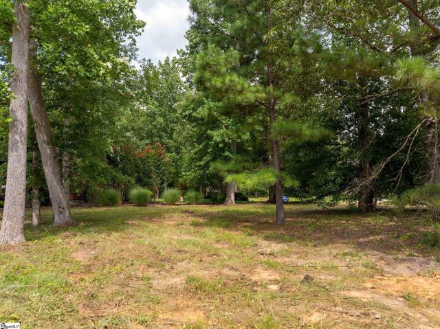 211 Lord Byron Drive, Travelers Rest, SC 29690