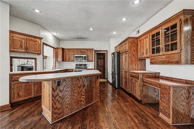 13009 Caenen Street, Overland Park, KS 66213