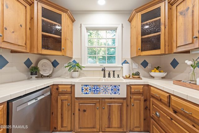 116 Urbana Drive, Lafayette, LA 70506