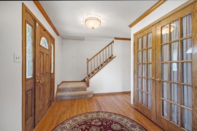1223 Leinster Drive, Lemont, IL 60439