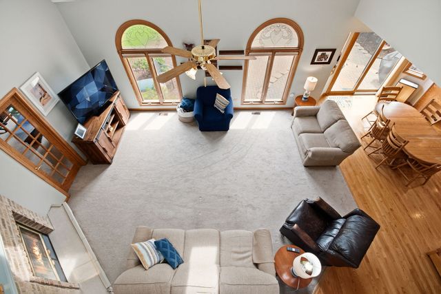 1223 Leinster Drive, Lemont, IL 60439