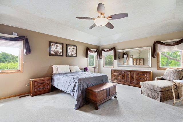 1223 Leinster Drive, Lemont, IL 60439