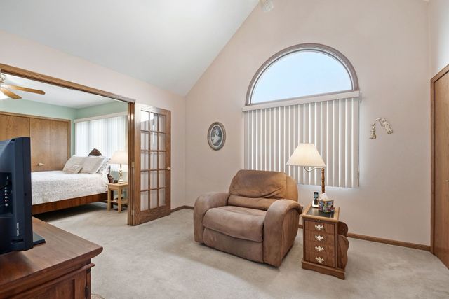 1223 Leinster Drive, Lemont, IL 60439