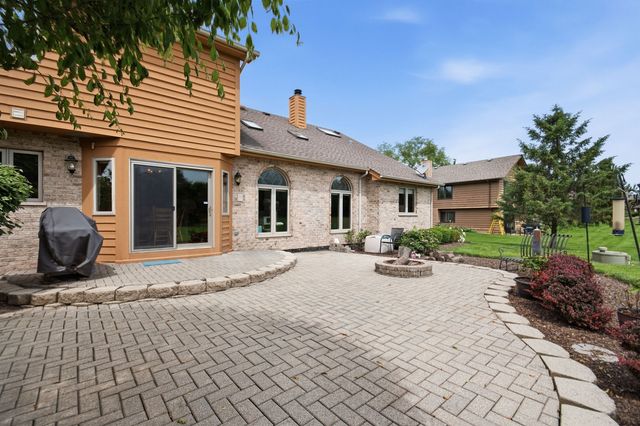 1223 Leinster Drive, Lemont, IL 60439