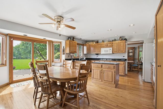 1223 Leinster Drive, Lemont, IL 60439