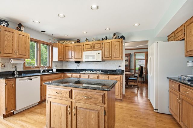 1223 Leinster Drive, Lemont, IL 60439