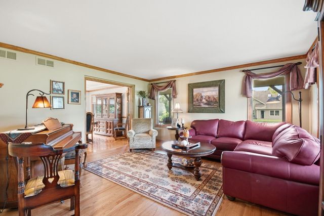 1223 Leinster Drive, Lemont, IL 60439