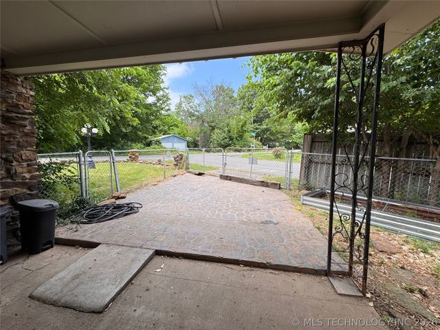 110 Brewer Avenue, Tahlequah, OK 74464