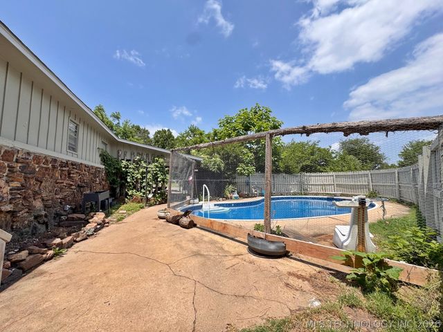 110 Brewer Avenue, Tahlequah, OK 74464