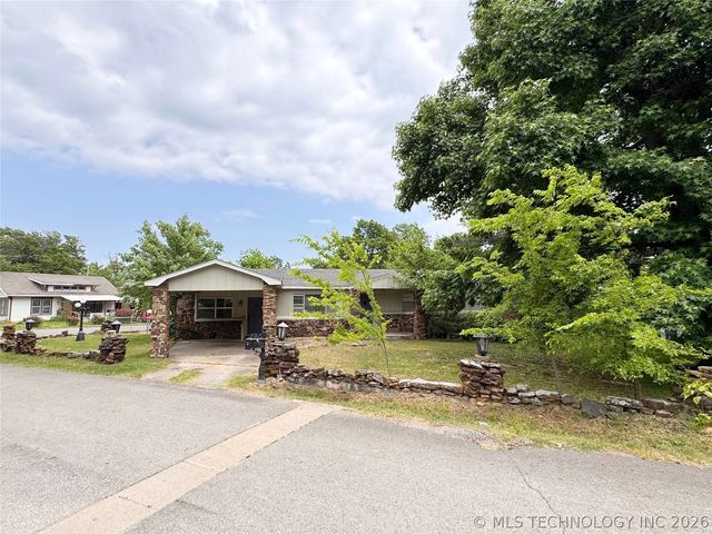 110 Brewer Avenue, Tahlequah, OK 74464