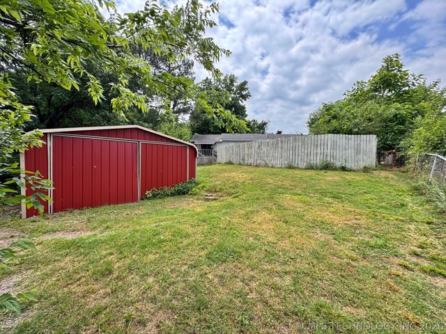 110 Brewer Avenue, Tahlequah, OK 74464