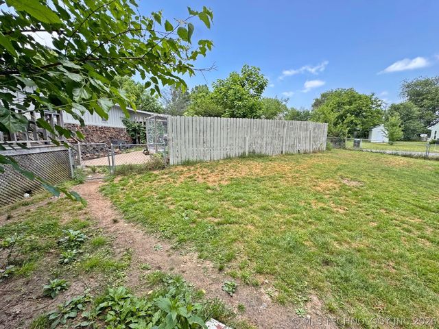 110 Brewer Avenue, Tahlequah, OK 74464