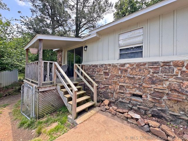 110 Brewer Avenue, Tahlequah, OK 74464