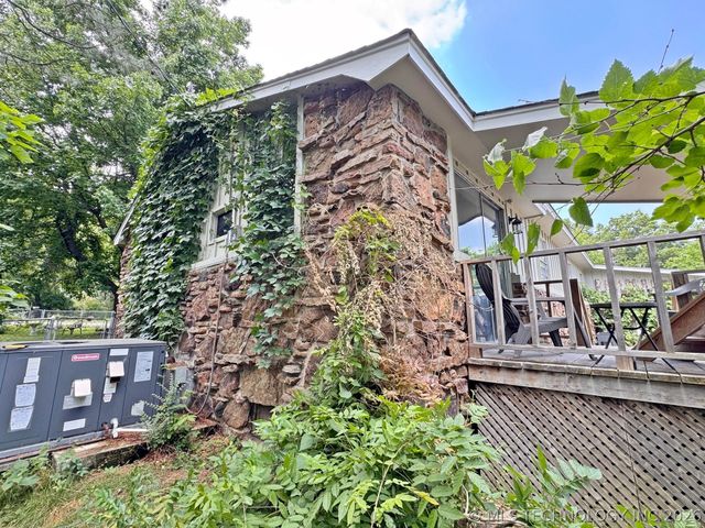 110 Brewer Avenue, Tahlequah, OK 74464