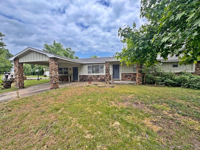 110 Brewer Avenue, Tahlequah, OK 74464
