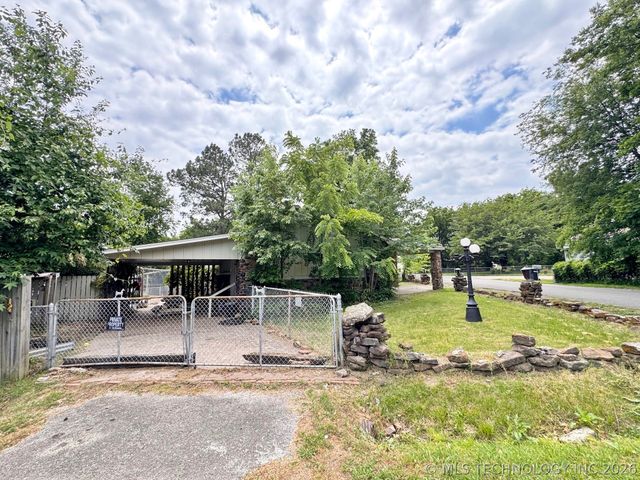 110 Brewer Avenue, Tahlequah, OK 74464