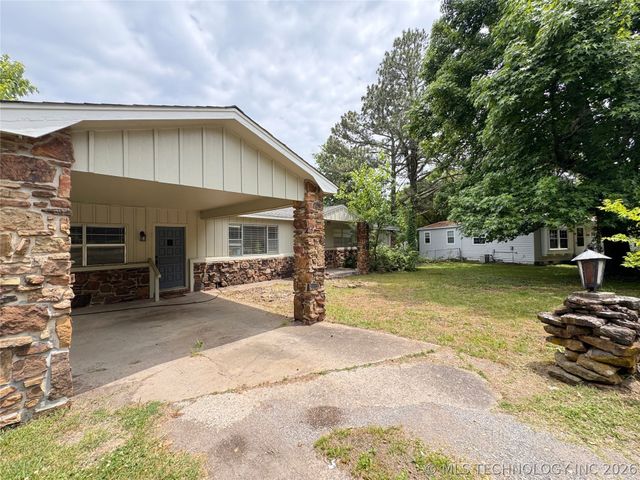 110 Brewer Avenue, Tahlequah, OK 74464