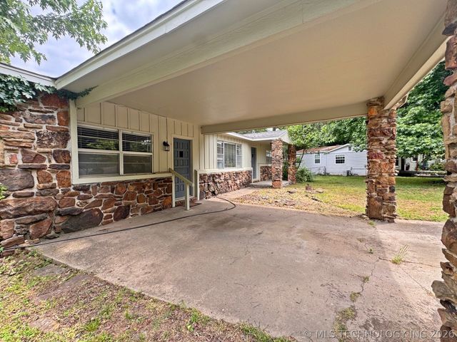 110 Brewer Avenue, Tahlequah, OK 74464