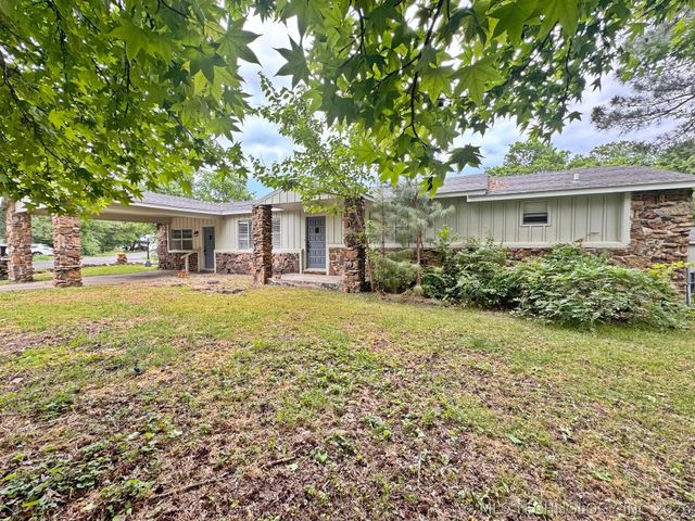 110 Brewer Avenue, Tahlequah, OK 74464