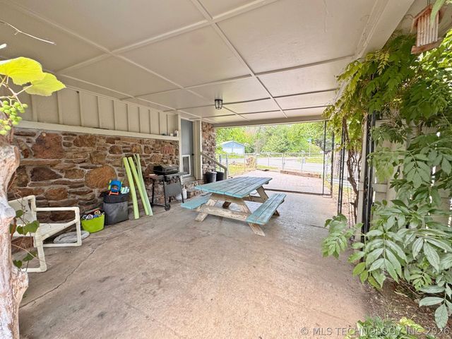 110 Brewer Avenue, Tahlequah, OK 74464