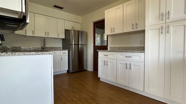 1028 LAKE WELDONA DRIVE, Orlando, FL 32806