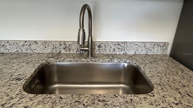 1028 LAKE WELDONA DRIVE, Orlando, FL 32806