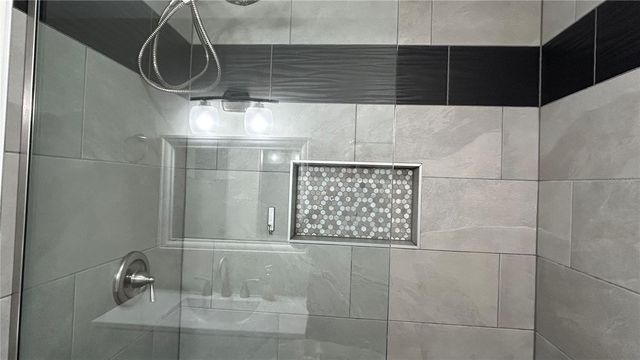 1028 LAKE WELDONA DRIVE, Orlando, FL 32806