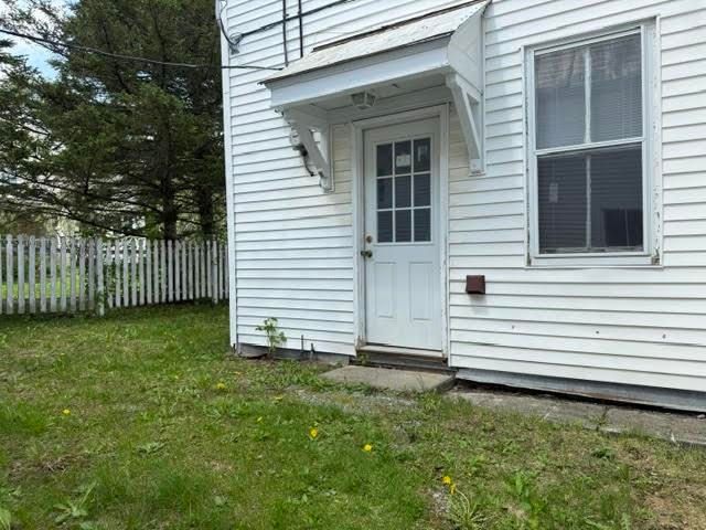 28 Hamilton Place, Richford, VT 05457