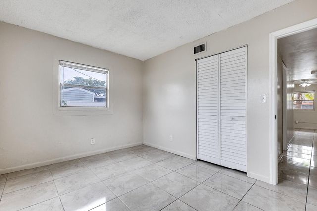 1745 NW 29th Lane, Fort Lauderdale, FL 33311