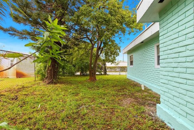 1745 NW 29th Lane, Fort Lauderdale, FL 33311