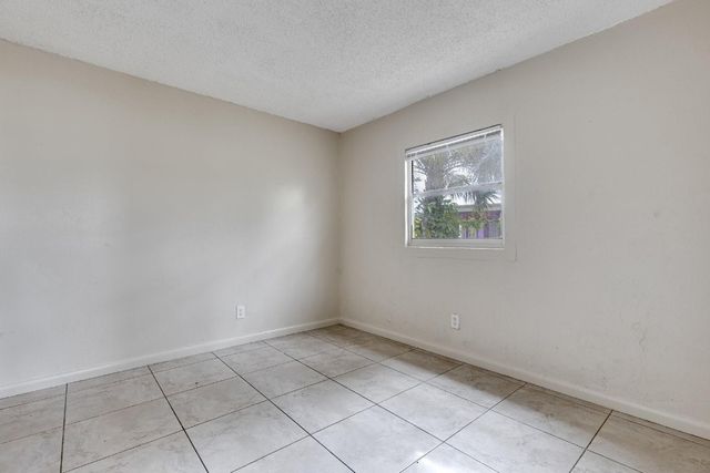 1745 NW 29th Lane, Fort Lauderdale, FL 33311