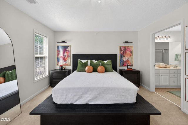 2400 Huntscroft Lane 202, Raleigh, NC 27617