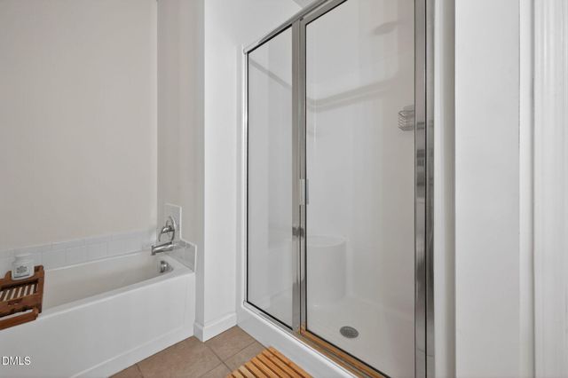 2400 Huntscroft Lane 202, Raleigh, NC 27617