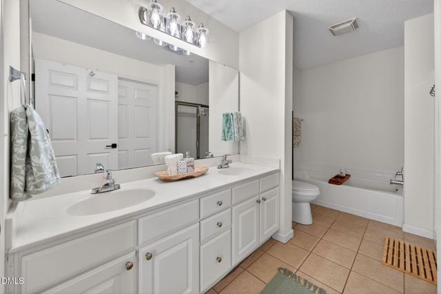 2400 Huntscroft Lane 202, Raleigh, NC 27617