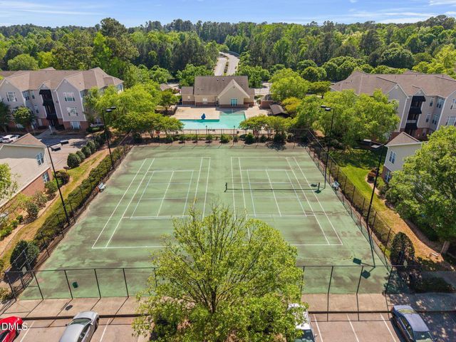 2400 Huntscroft Lane 202, Raleigh, NC 27617