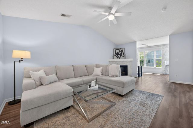 2400 Huntscroft Lane 202, Raleigh, NC 27617