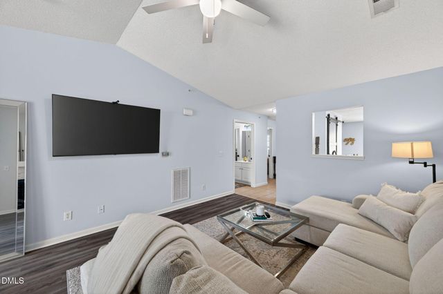 2400 Huntscroft Lane 202, Raleigh, NC 27617