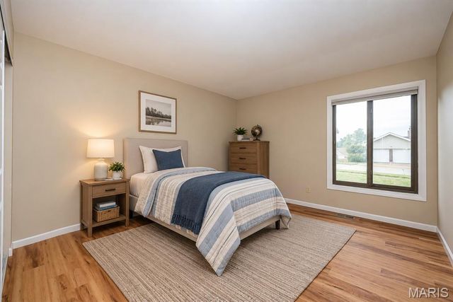 12861 Castleton Court, St Louis, MO 63141