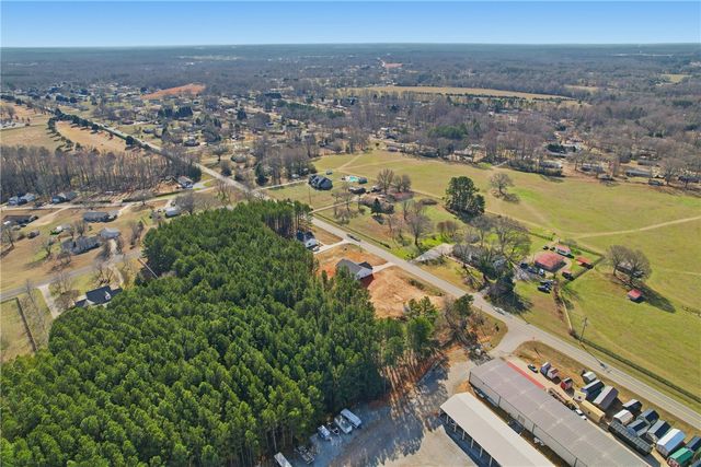 908 Beaverdam Road, Williamston, SC 29697